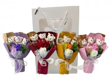 RAMO DE ROSAS CON OSOS Y BOLSA 25 CM RF: PARTY ON 1020